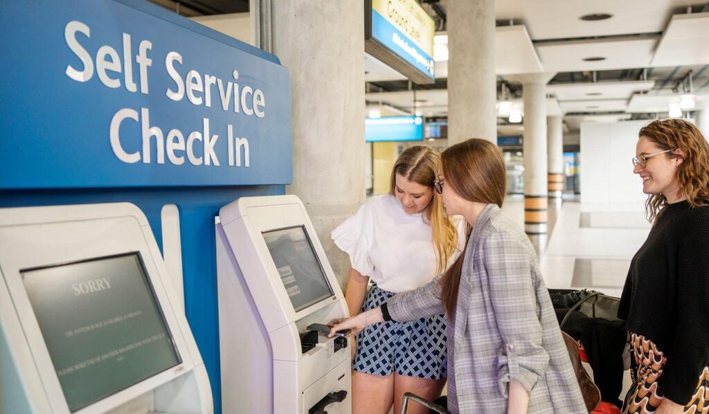 hotel kiosk system